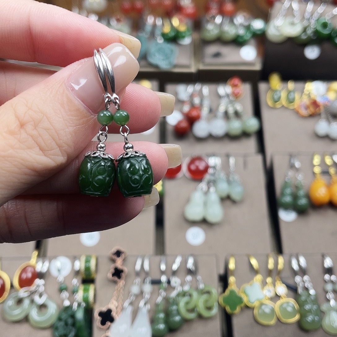 和田玉银S925镶嵌耳饰