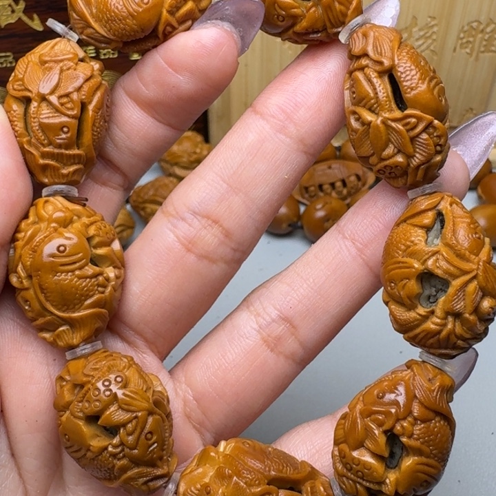 手串/手链橄榄核鱼戏莲花