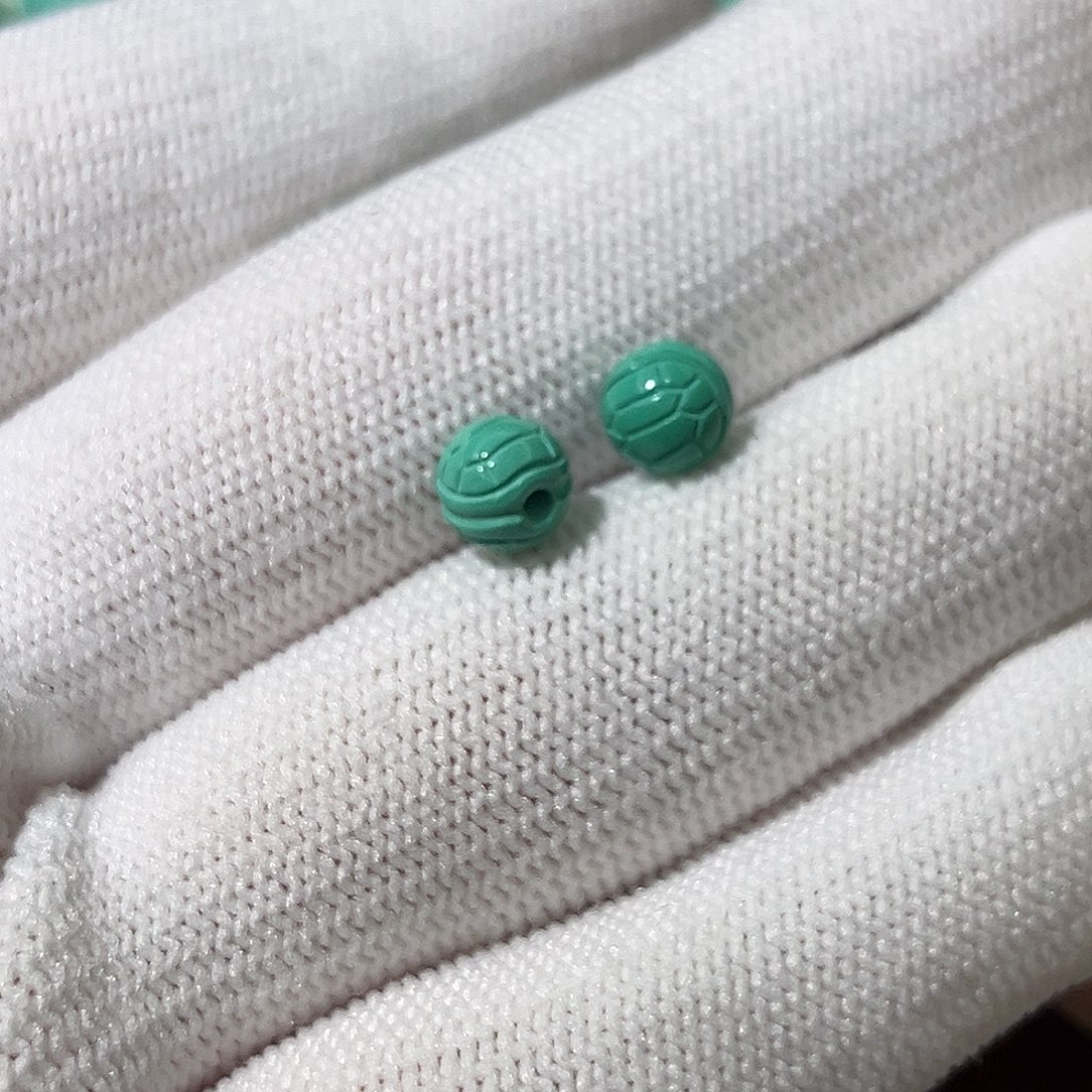 高瓷绿富甲尺寸6.2一对