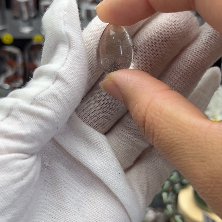 未镶嵌吊坠(赠链)水晶