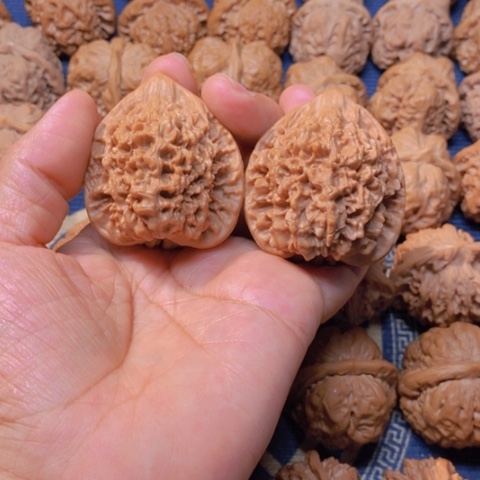 【闪购商品】吊坠文玩核桃官帽45