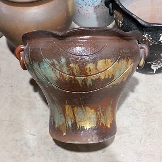 紫砂花盆口32高度27手拉红