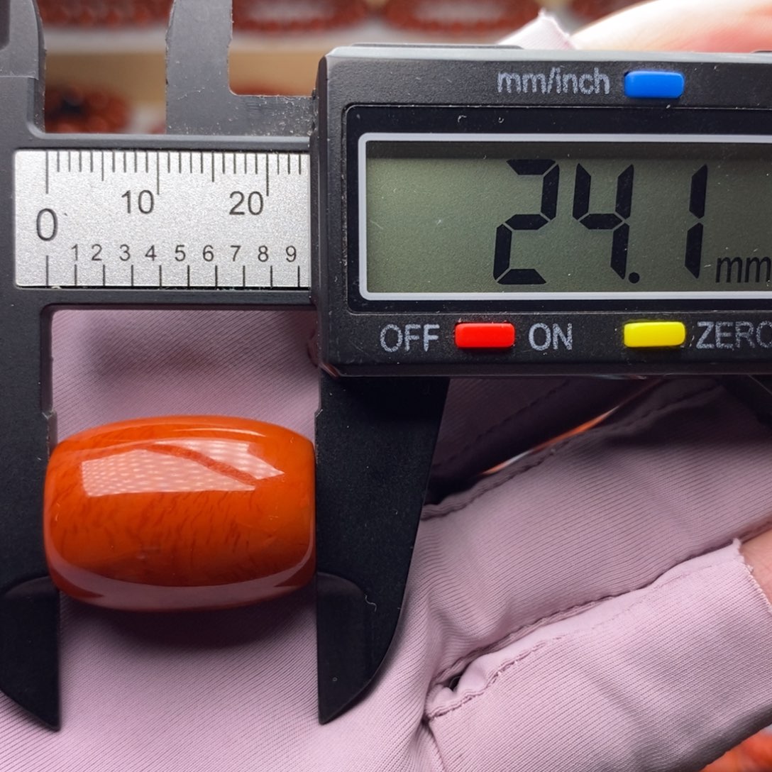 未镶嵌配饰南红玛瑙