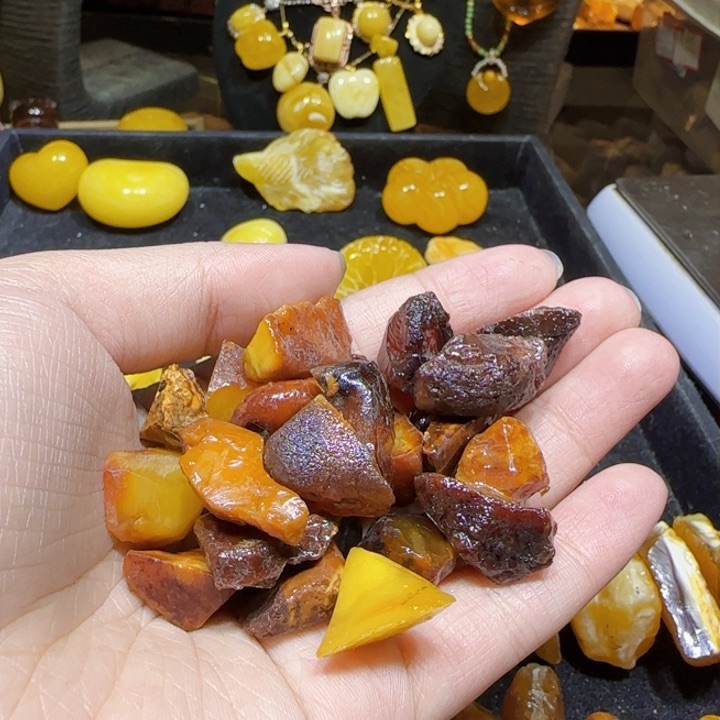 定制琥珀未镶嵌蜜蜡