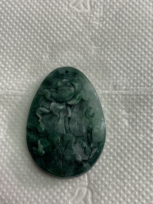 玉如军意翡翠珠宝