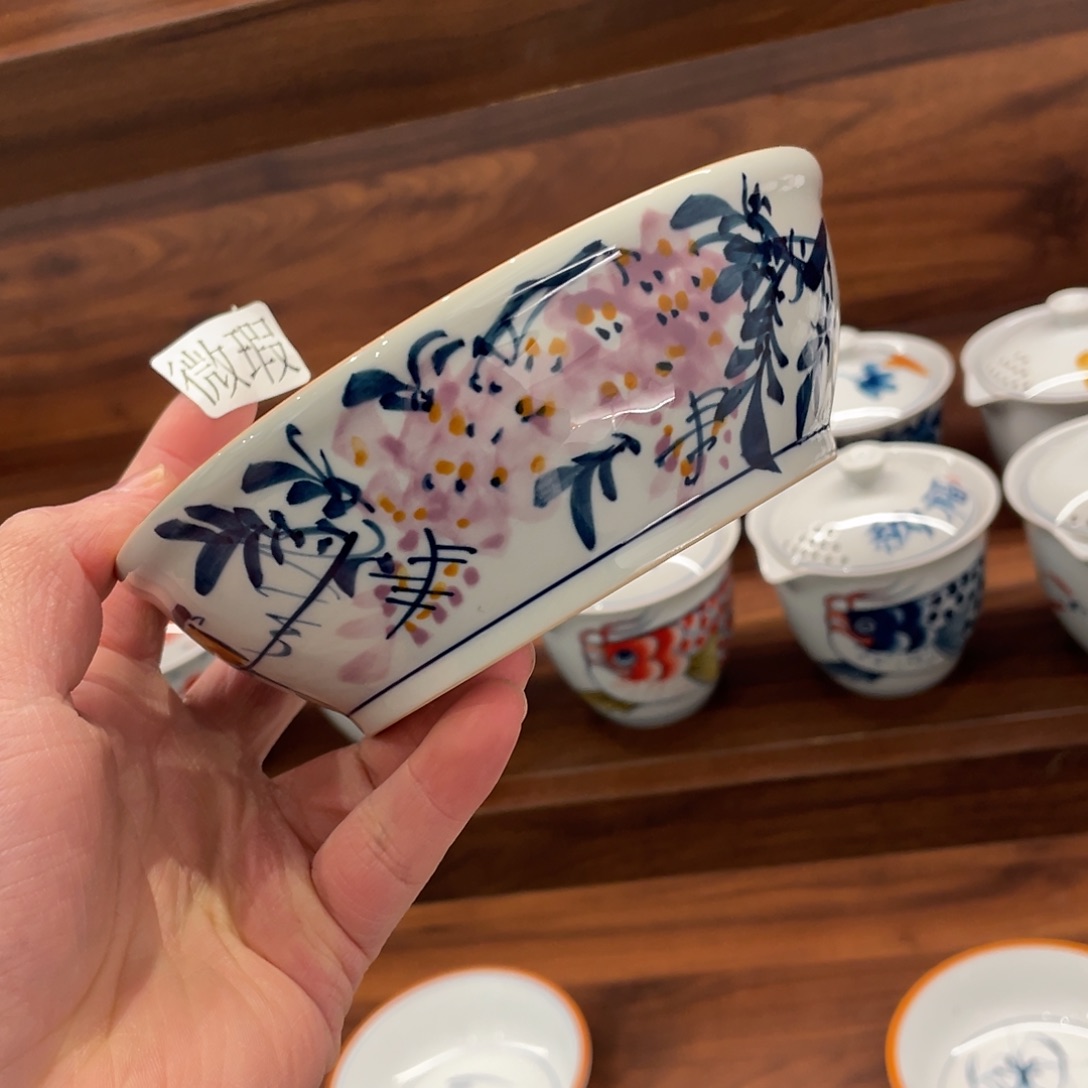 釉下手绘茶具微瑕