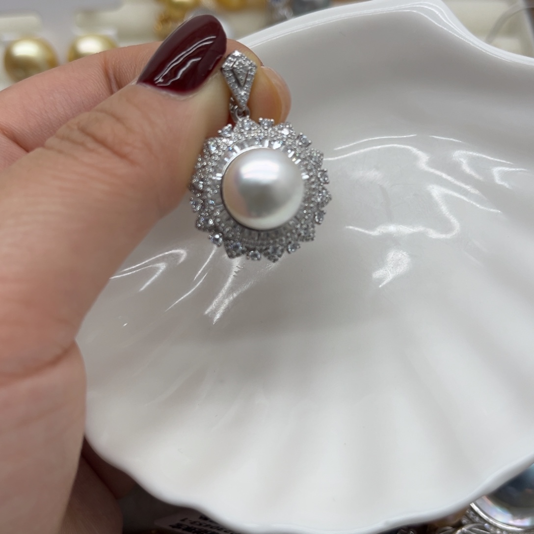 银S925镶嵌吊坠(不含链)海水珍珠