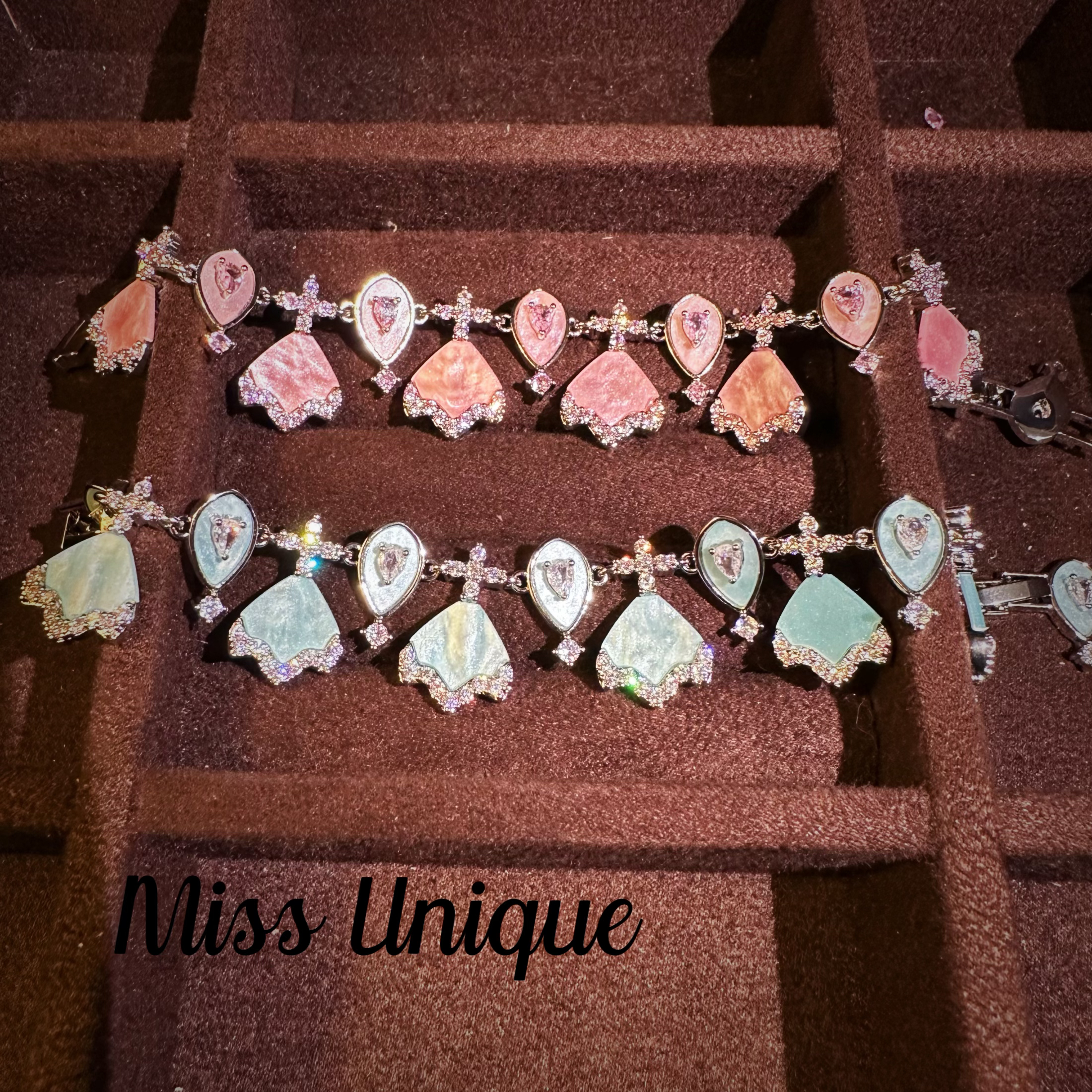      S2194粉贝贝小扇子手链