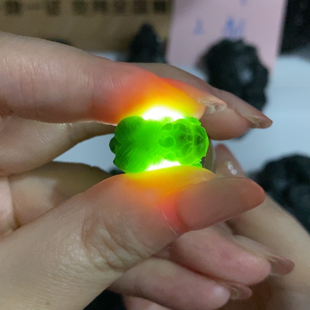 未镶嵌定制翡翠天然缅甸墨翠A货皮休