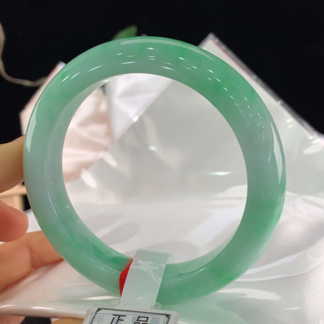 翡翠手镯未镶嵌111-2868