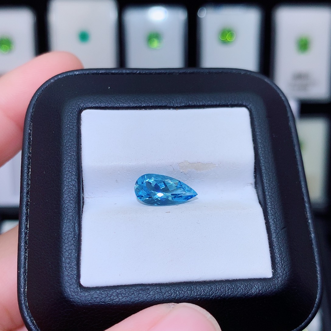 海蓝宝石裸石1.54克拉，特价