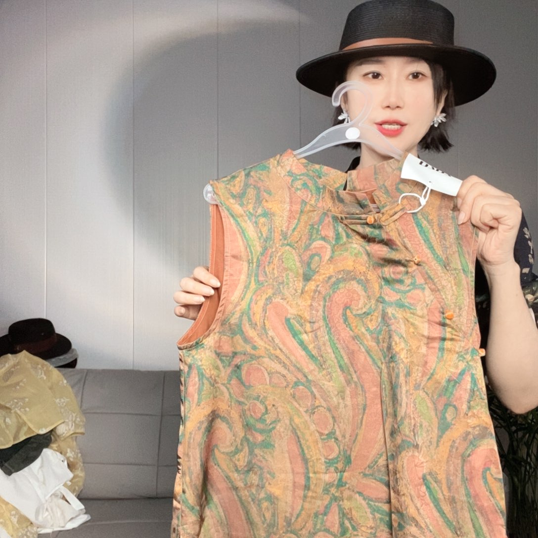 孤品奥黛上衣去拍去拍