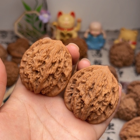 文玩核桃吊坠41加全品虎头