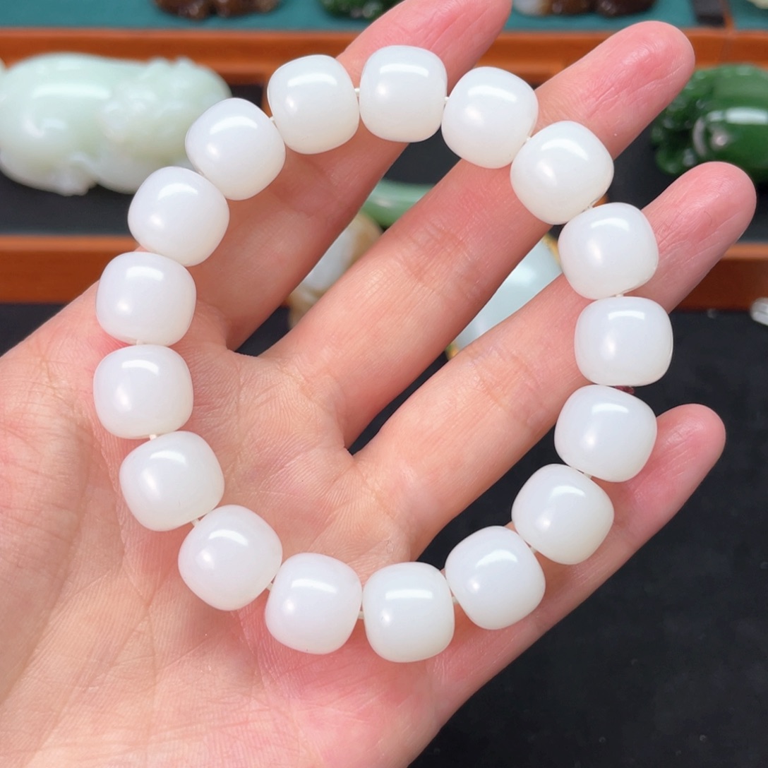 和田玉手链未镶嵌《****》