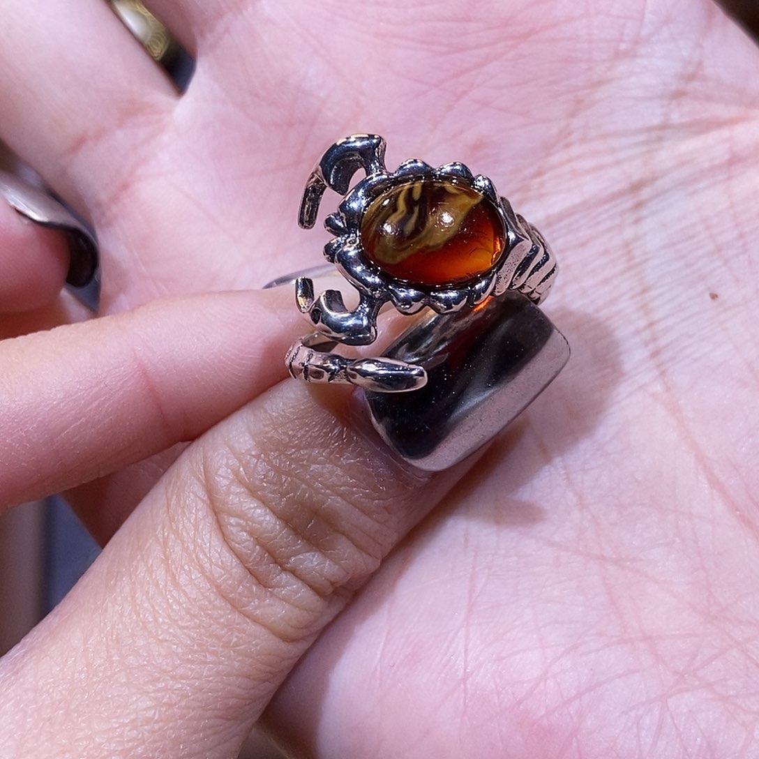 琥珀银S925镶嵌戒指奶****?戒指