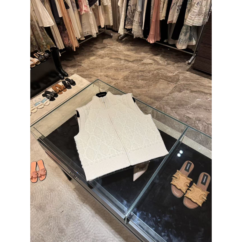 WW2025新款女士白色时尚针织无袖秋冬马甲W202043