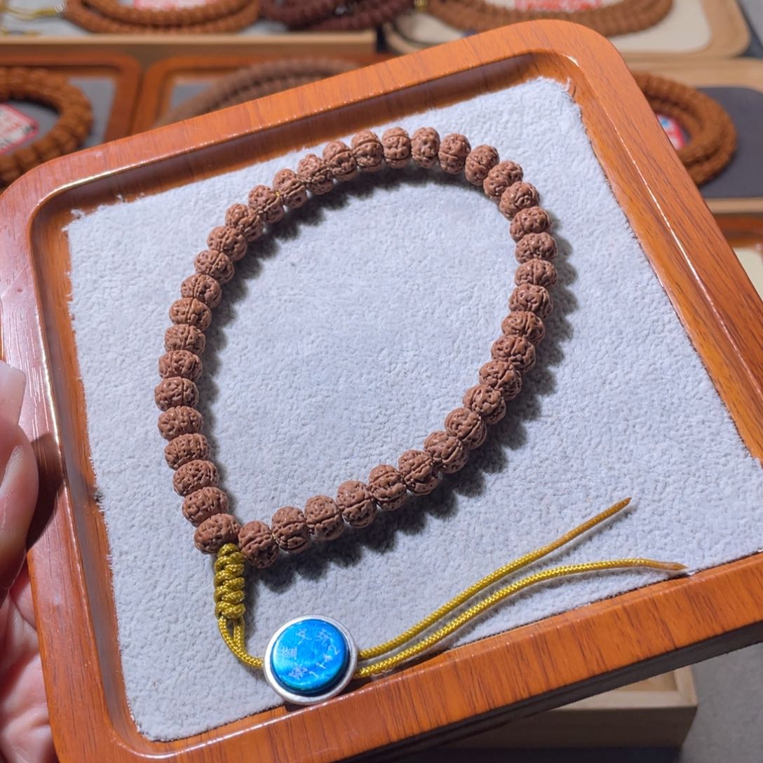 金刚菩提吊坠C****e老树王8.5