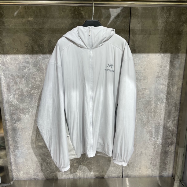 99新 ARC'TERYX/始祖鸟 xl码/长袖/运动/时尚/atom lt薄雾灰棉服