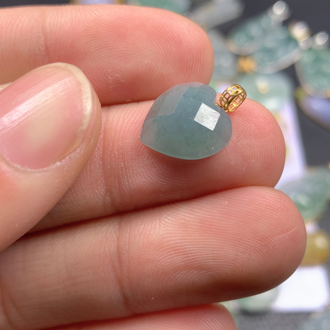 【闪购商品】翡翠颈饰18K金镶嵌翡翠