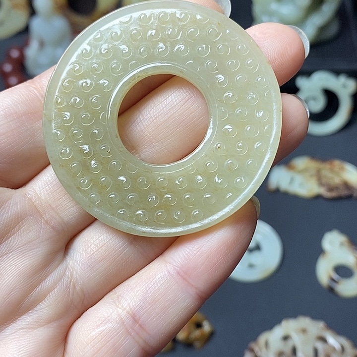 御***藏和田玉（糖玉）未镶嵌挂件