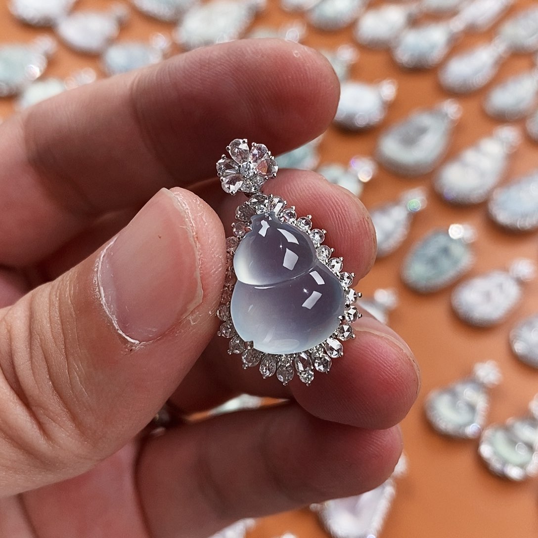 翡翠18K金镶嵌颈饰福****a天然缅甸翡翠吊坠