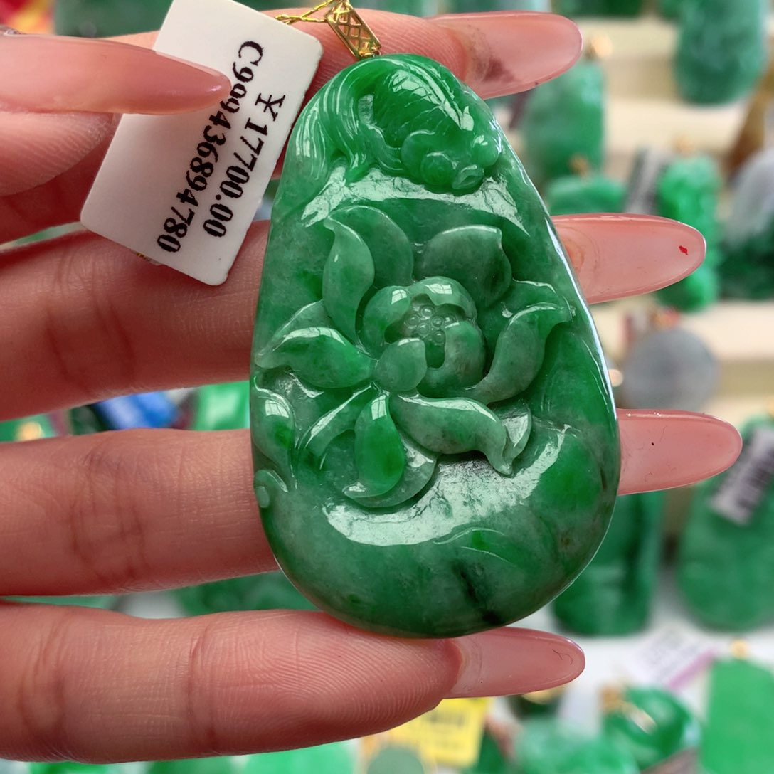 翡翠吊坠(不含链)18K金镶嵌挂件