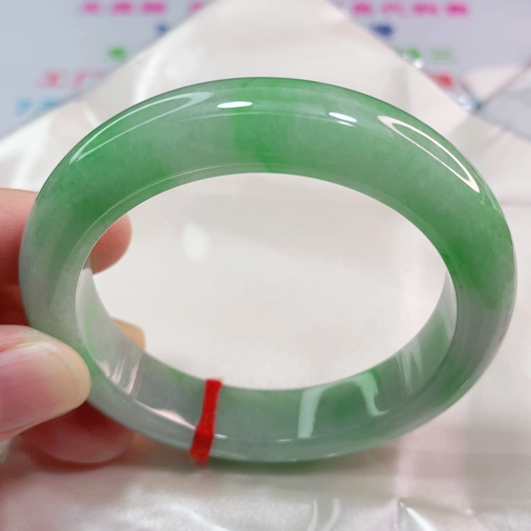 翡翠未镶嵌手镯55.8圈口