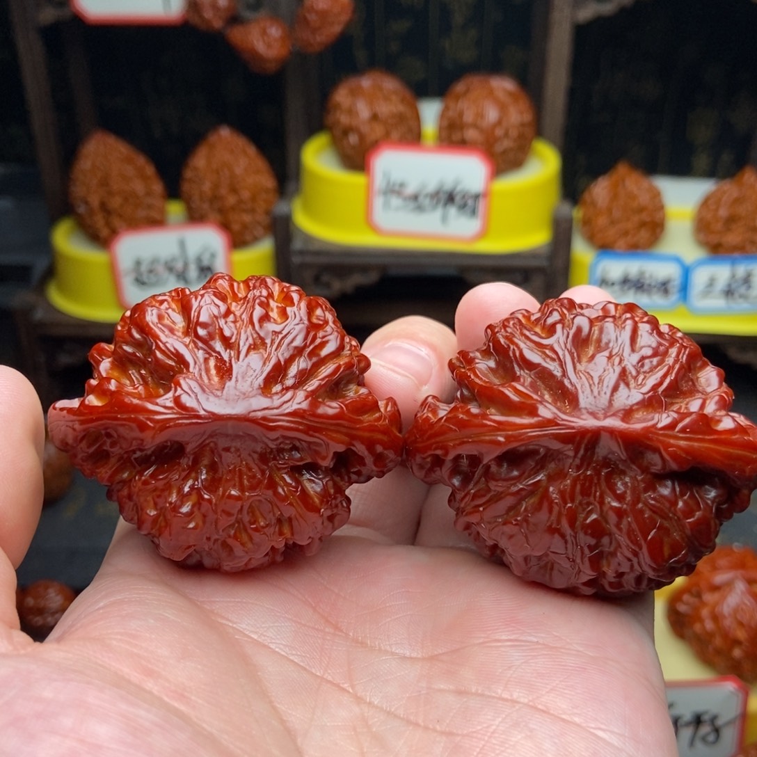 文玩核桃吊坠52官帽