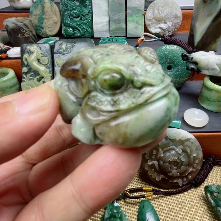 未镶嵌独山玉珠宝半成品