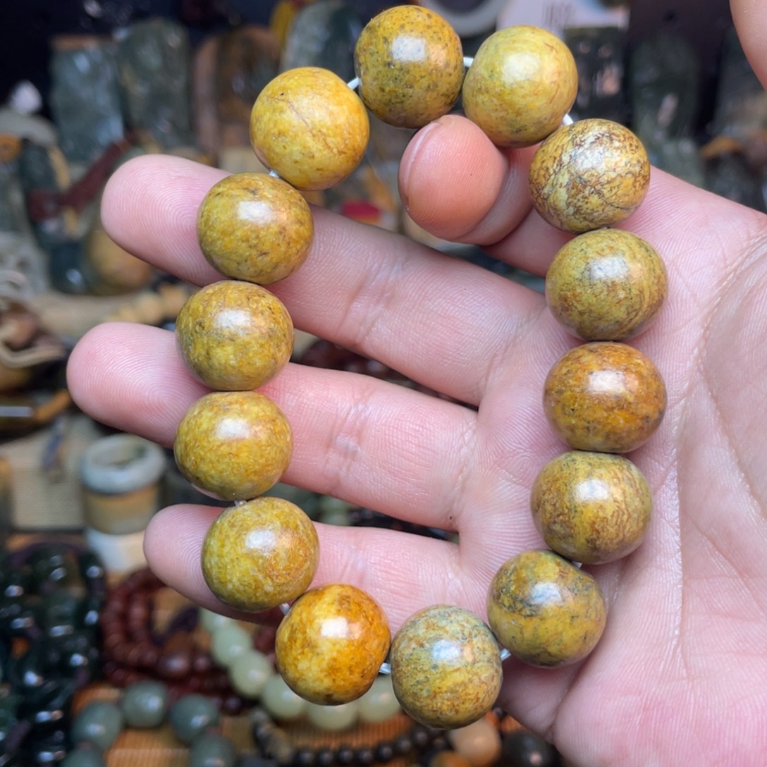 岫岩河磨玉（透闪石质玉）未镶嵌颈饰卡18