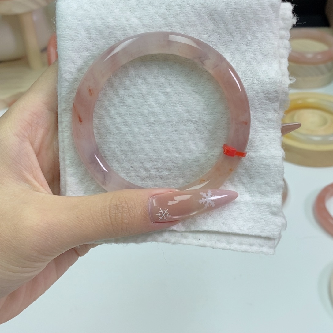 小***3石英质玉未镶嵌手镯