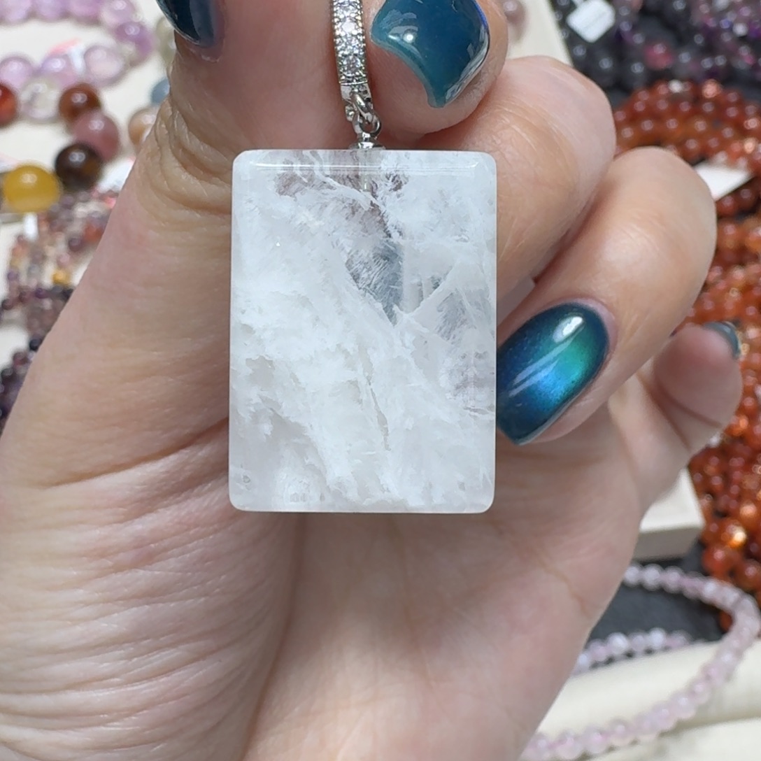 颈饰水晶合金白雪花