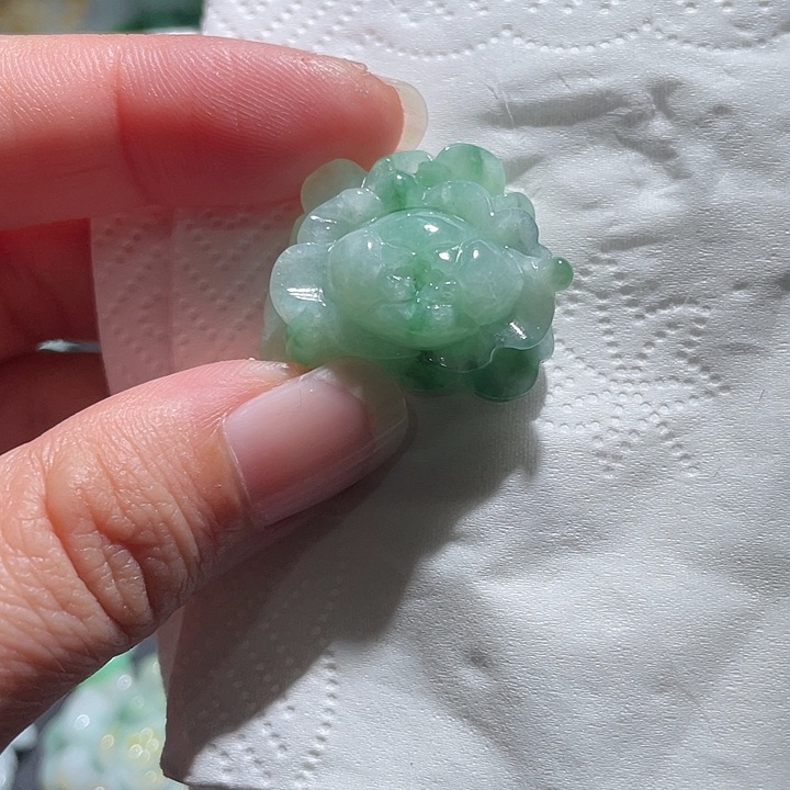 颈饰未镶嵌翡翠天