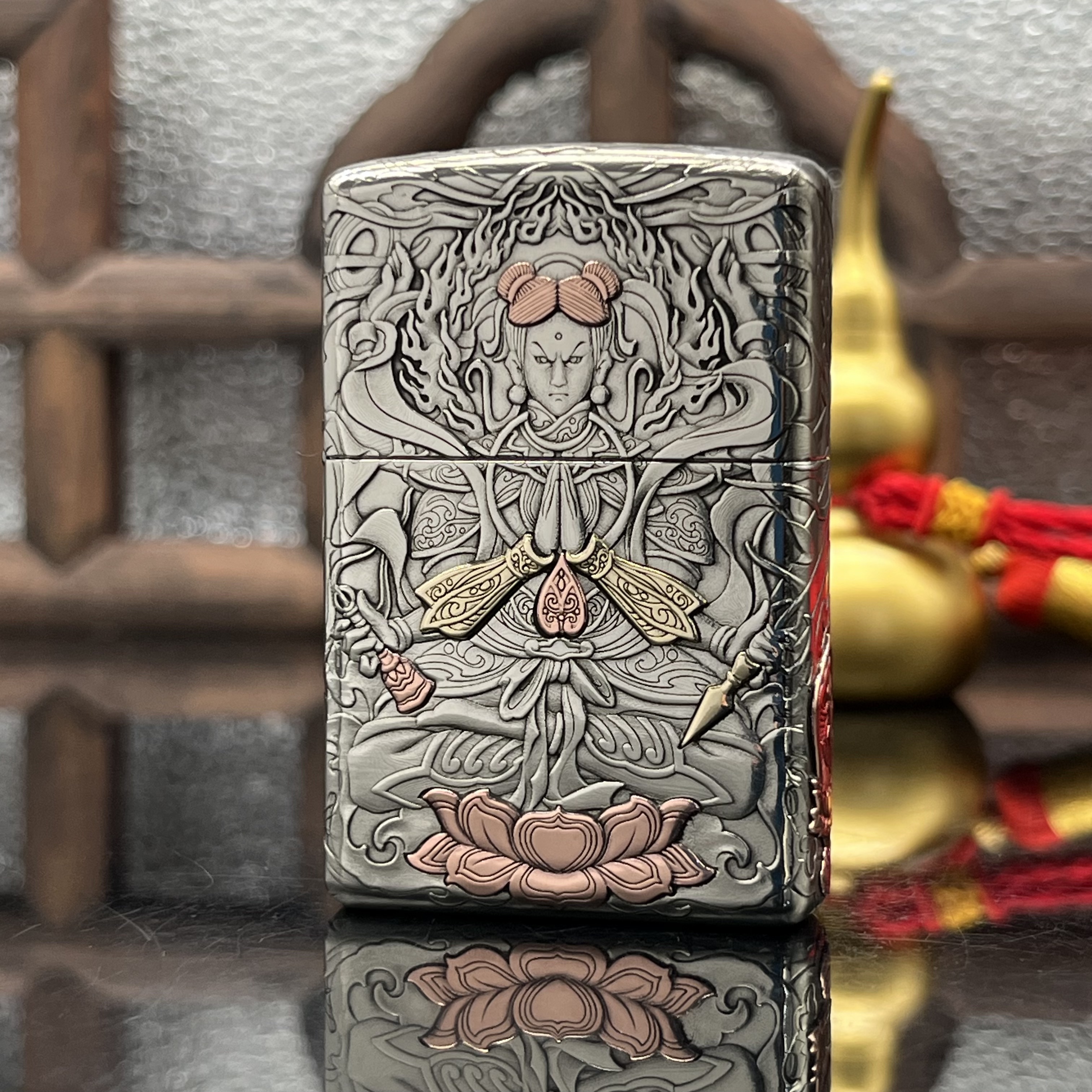 ZIPPO/之宝打火机 哪吒 白铜重甲镶嵌紫铜【小飞火机】DYJ1