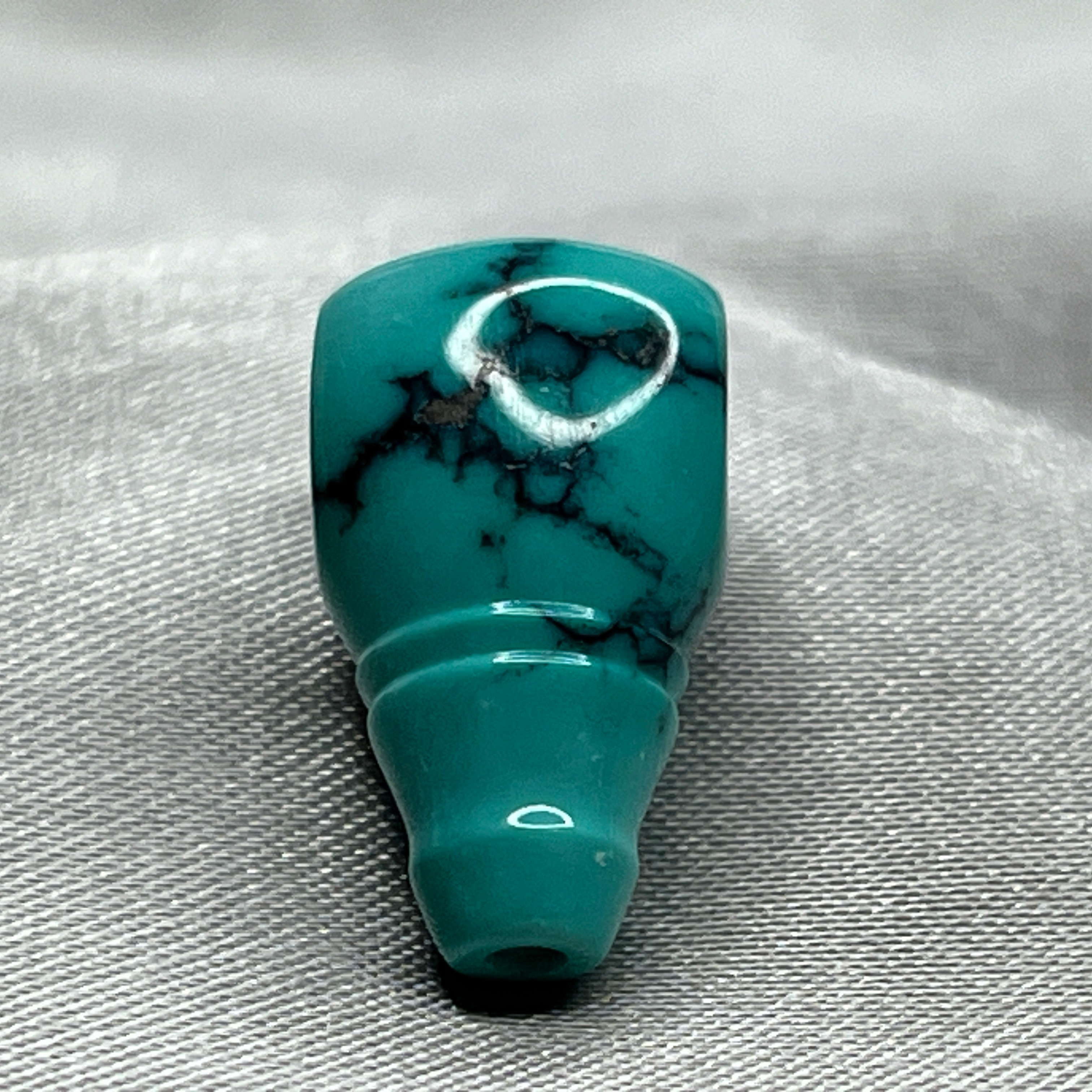绿松石三通，尺寸9.5x8.8x17.7mm重2.17克