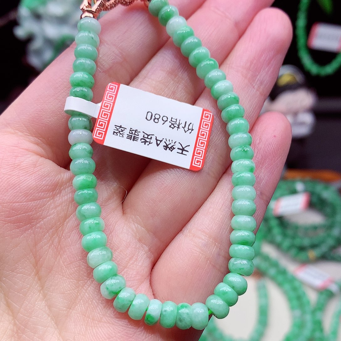 翡翠未镶嵌手链翡翠