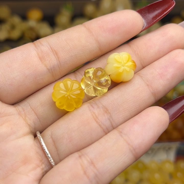 蜜蜡未镶嵌珠宝奇石鸡油黄满蜡妖花南瓜配饰