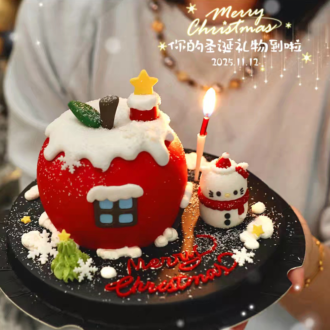 Hello Kitty圣诞苹果屋蛋糕