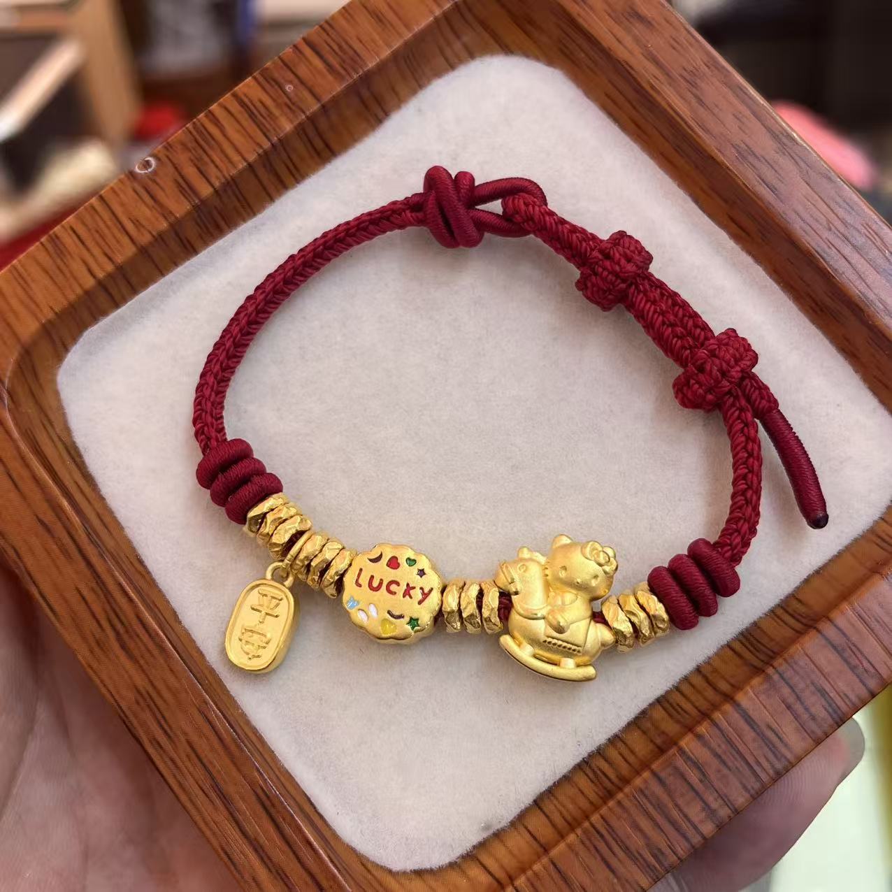 足金999木马KT幸运饼干平安喜乐盘缠红绳本命年转运珠编绳礼物