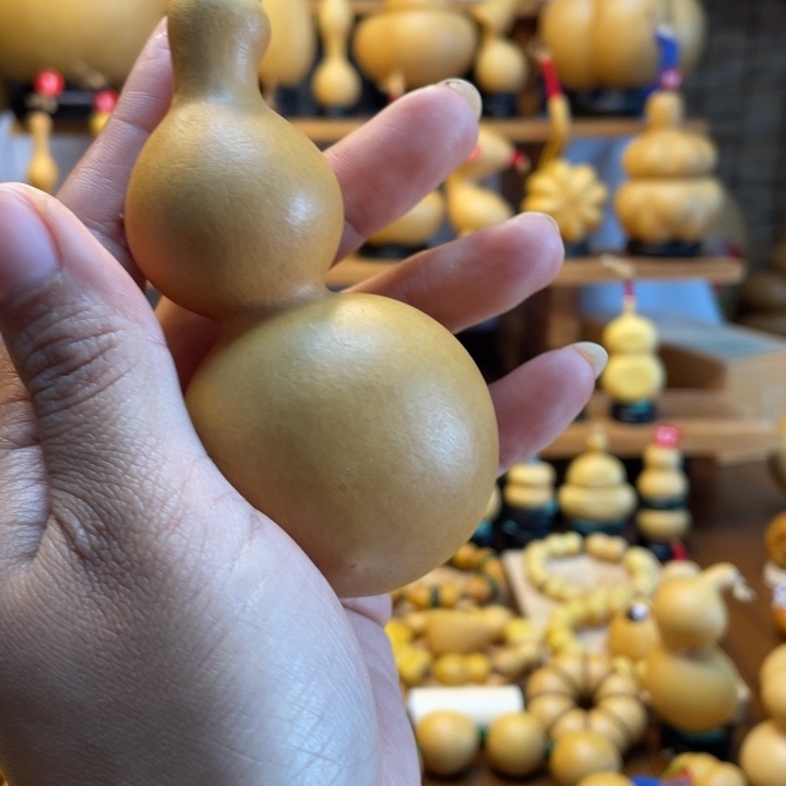 黛***华天然葫芦自然生长