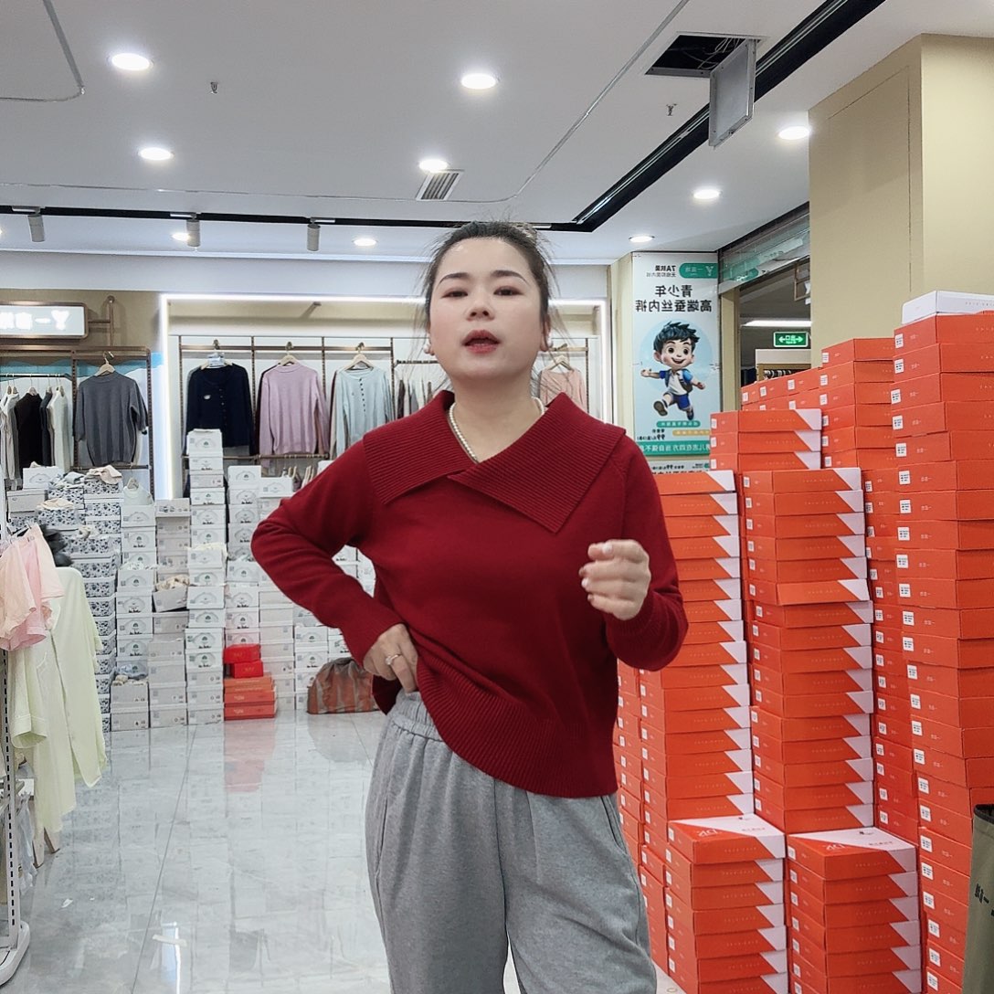 大翻领红色毛衣新款