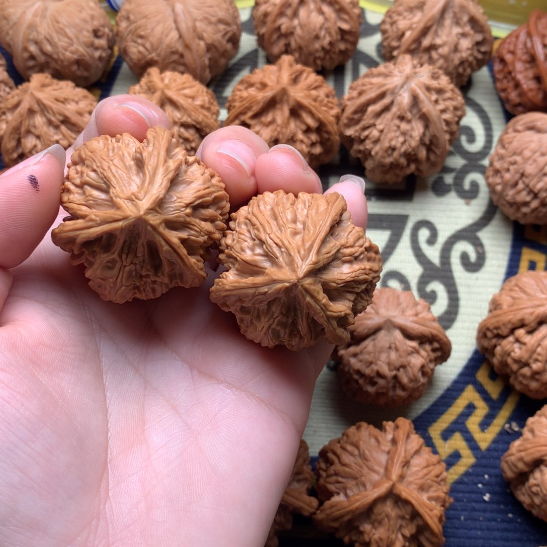 文玩核桃吊坠文山37.8