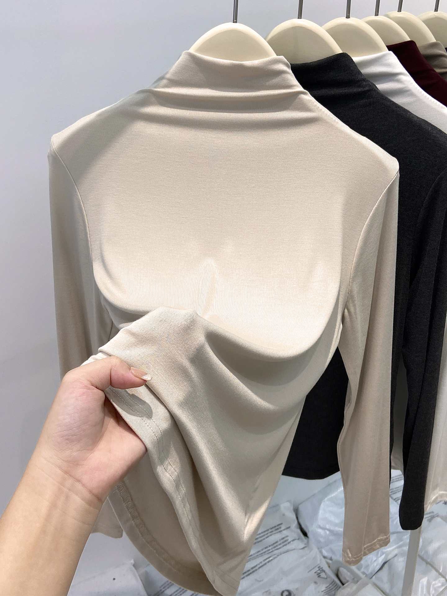 半高领长袖打底 莫代尔