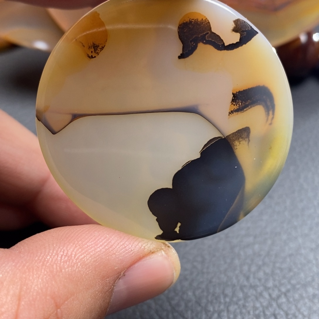 玛瑙/玉髓颈饰未镶嵌