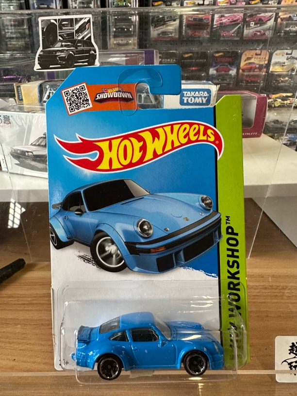 风火轮保时捷934蓝色默认壳裂