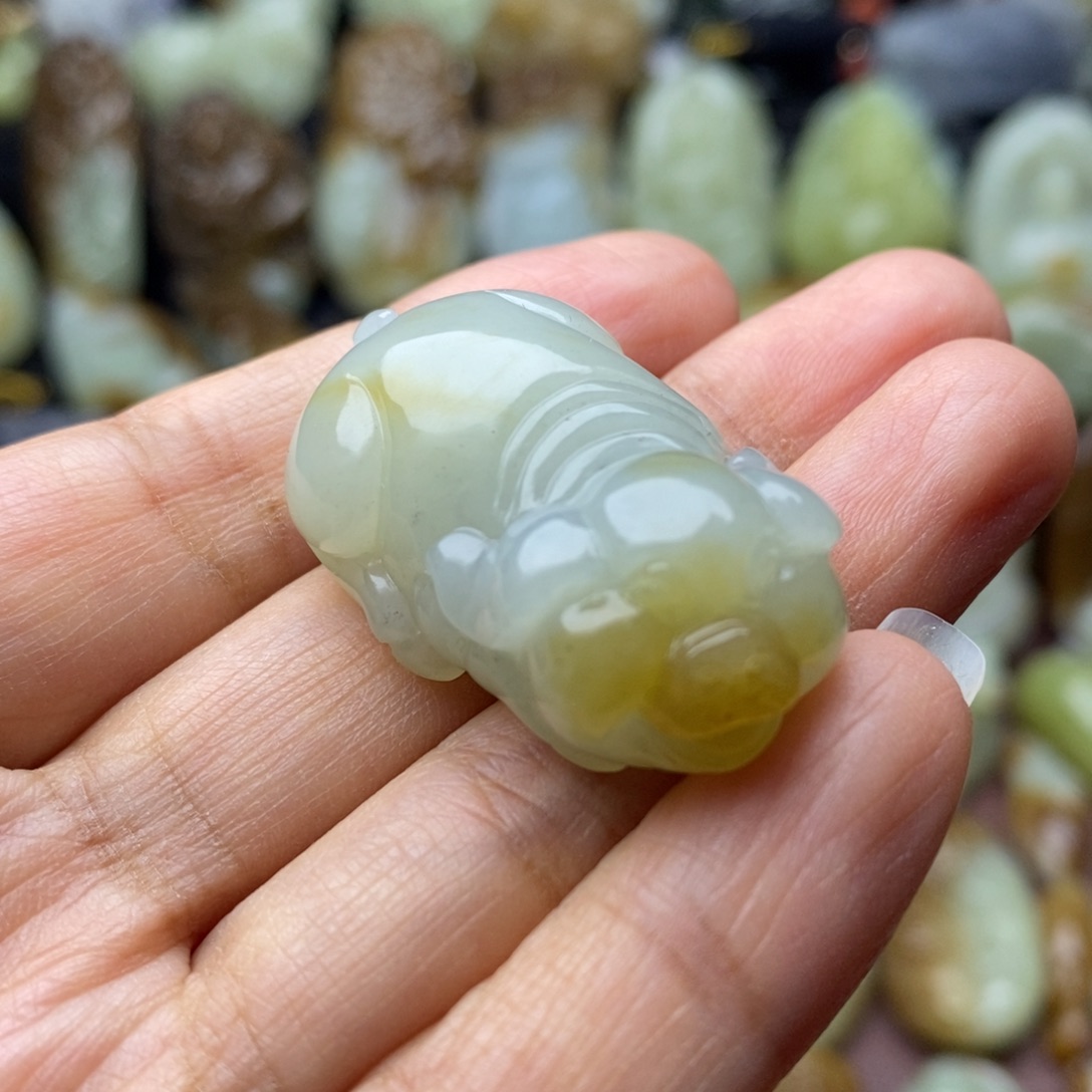 项链未镶嵌和田玉（糖玉）