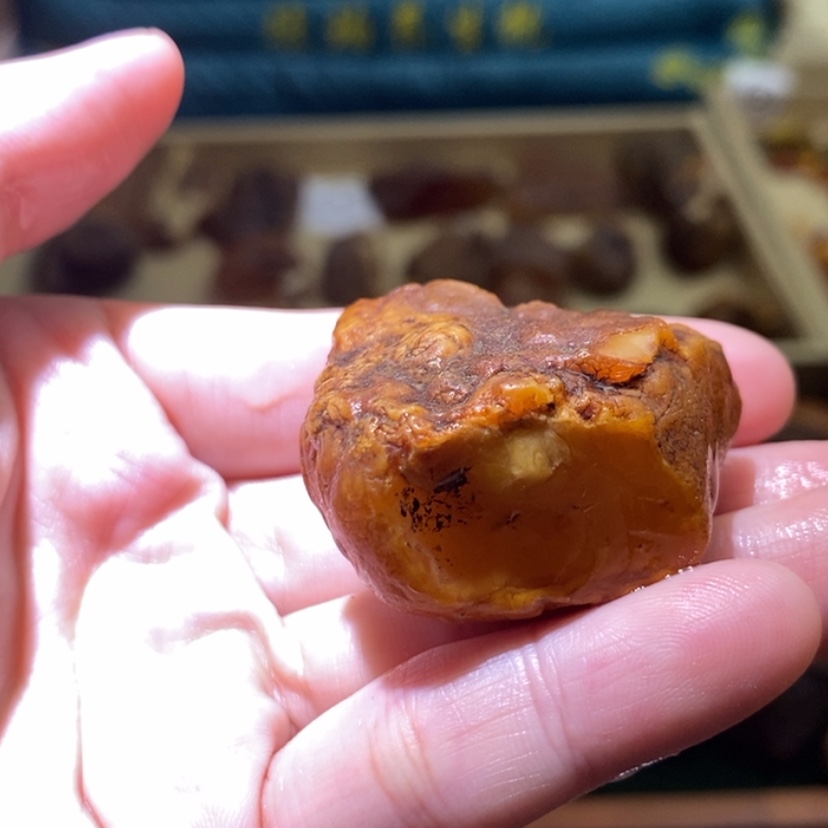 【闪购商品】未镶嵌琥珀珠宝奇石