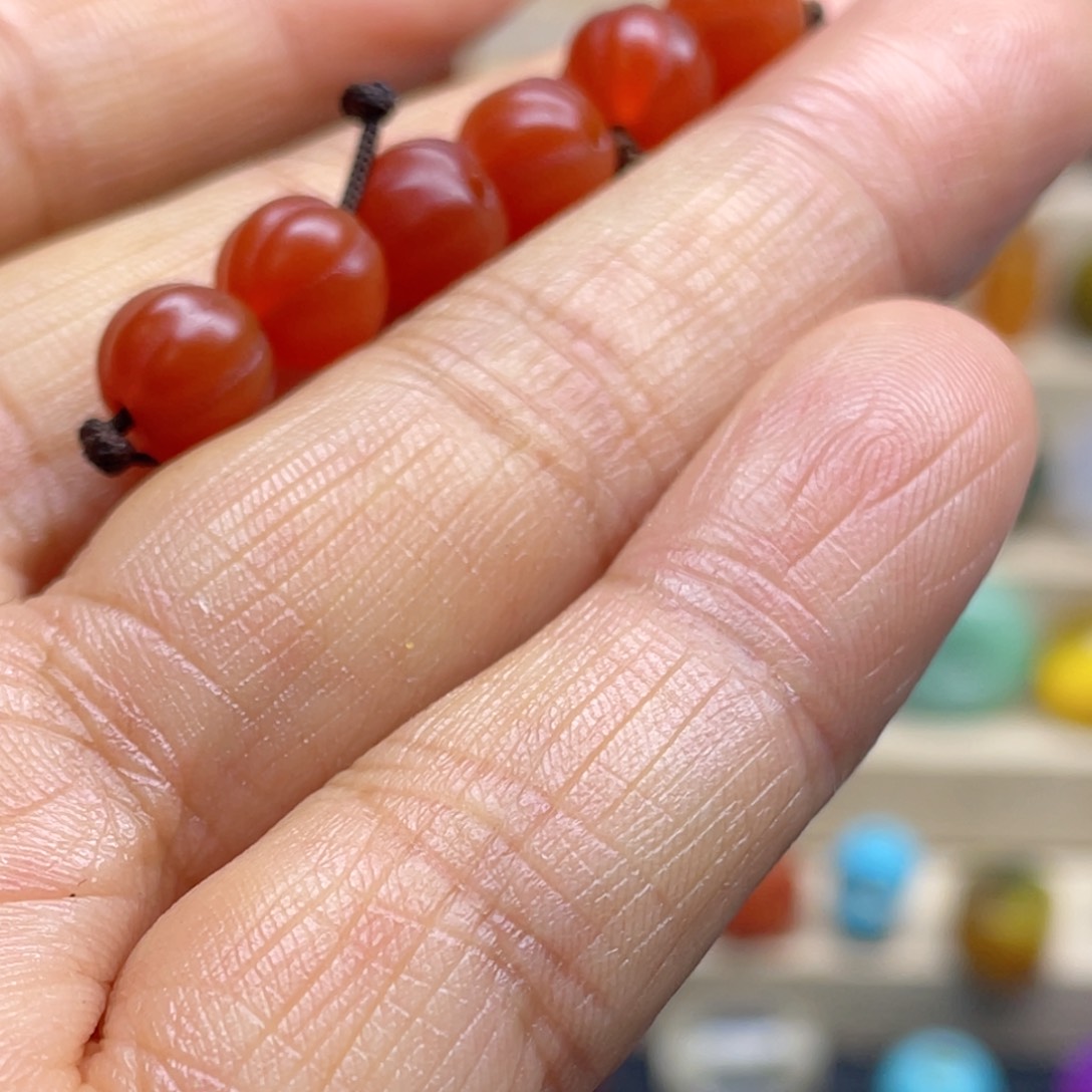 合金颈饰玛瑙/玉髓对****点