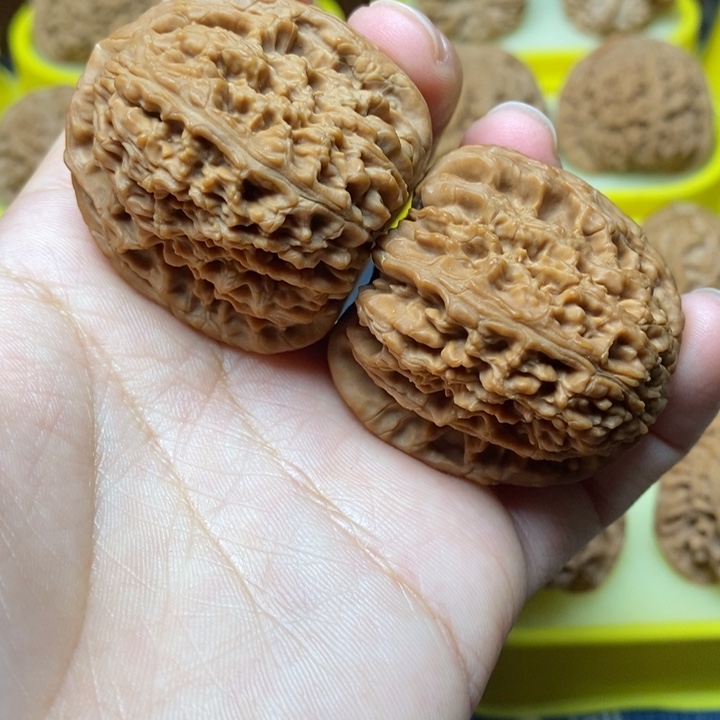 文玩核桃南疆石40