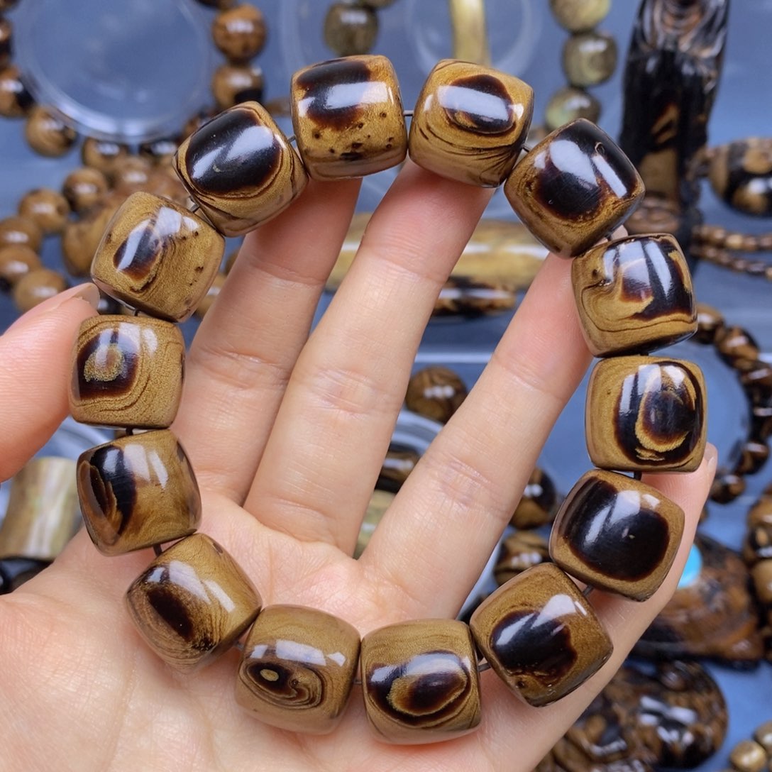 香榧木贰****?血柳天眼16